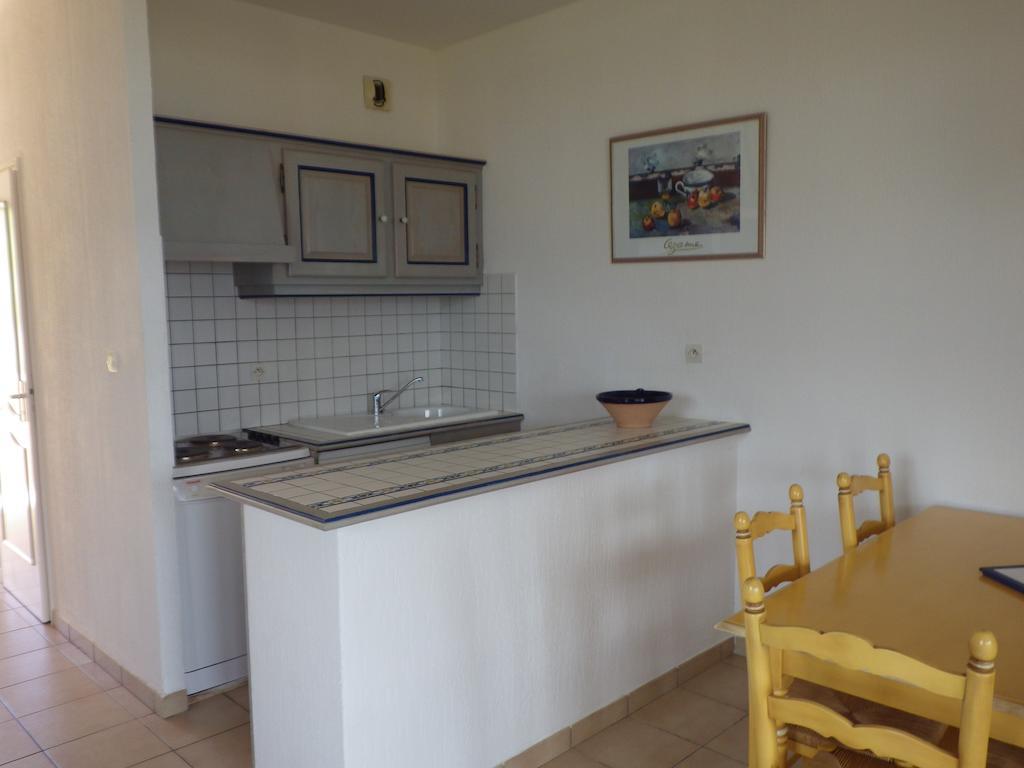Marina Di Fiori Apartman Propriano Szoba fotó